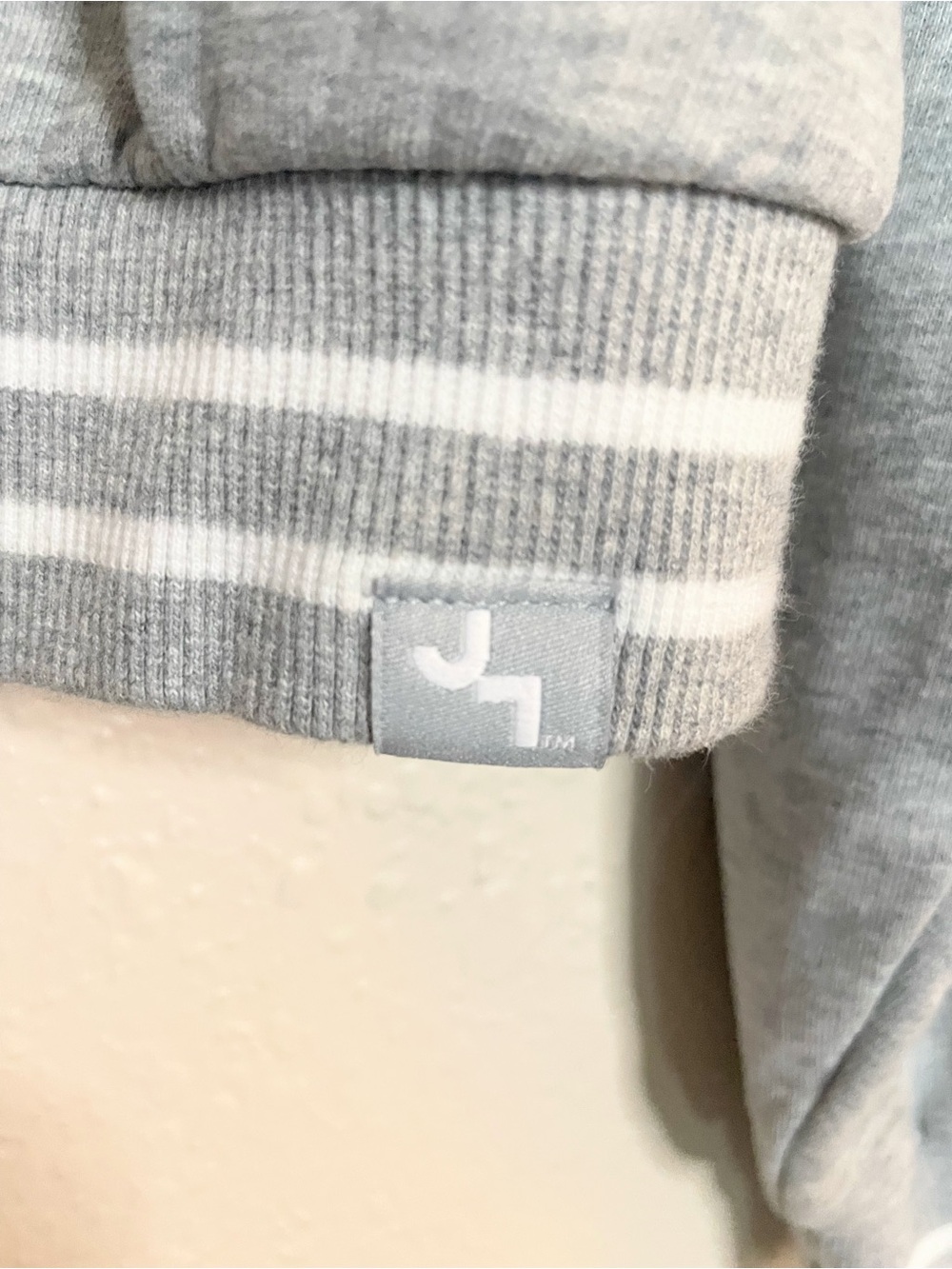 JoyLab Gray Cropped Quarter Zip Sweatshirt M - Picture 4 of 8